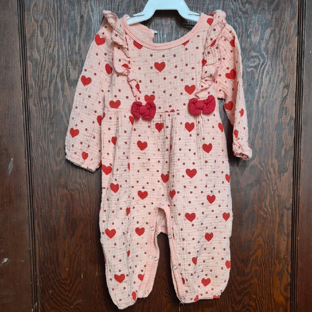 Source Unknown Pink and Red Heart Kids Footie